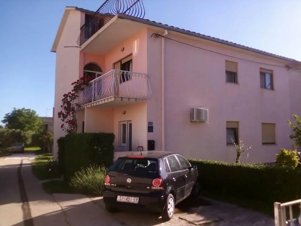 Apartmani Ledenko Kastela